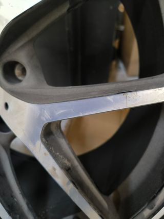 Llanta AMG 21" - Continental R295/40