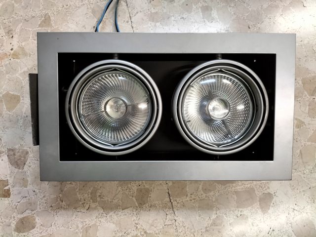 Foco empotrable  doble