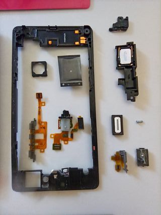 Sony XPERIA Piezas Nuevas y No Tanto