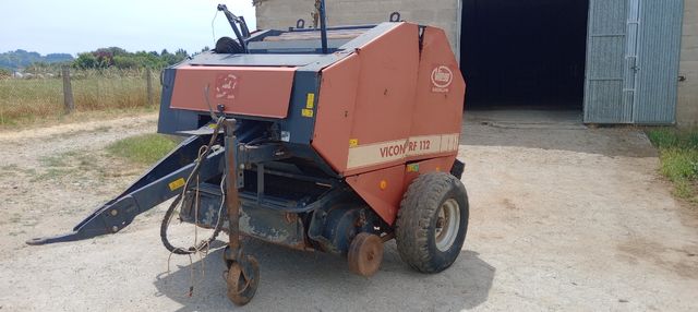Vicon RF 112 - Empacadora