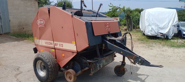 Vicon RF 112 - Empacadora