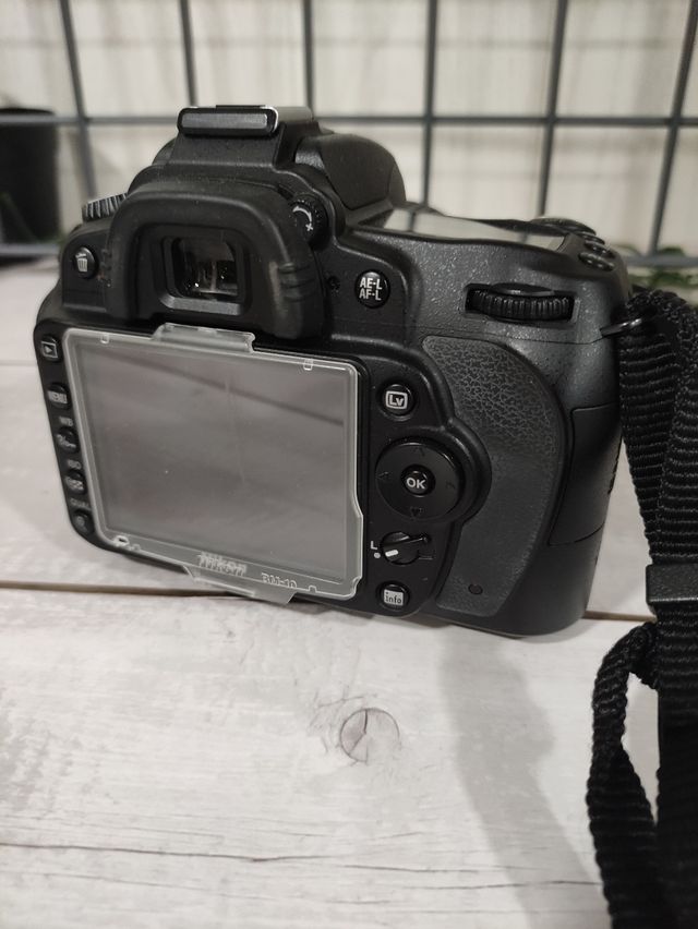 Nikon D90 + Objetivo 18-55mm + Mochila (8409 disp)