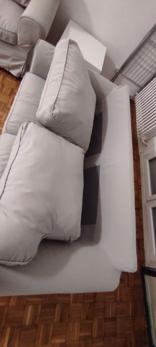 Sofá 2 plazas beige - como nuevo