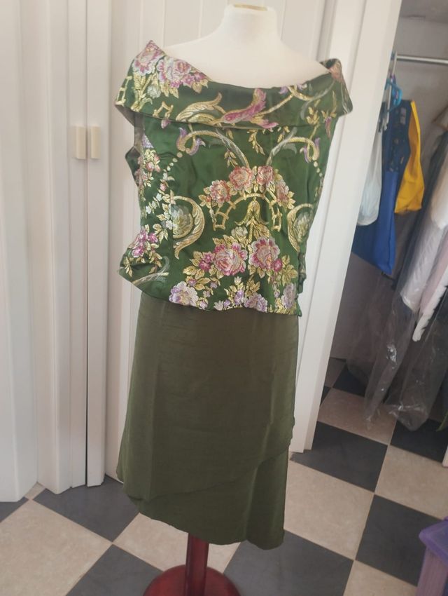 Traje verde - Talla M