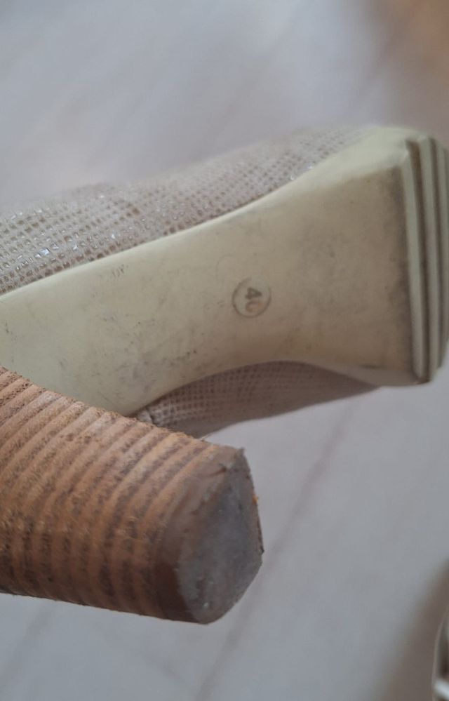 Zapatos Jhay verano beige #40