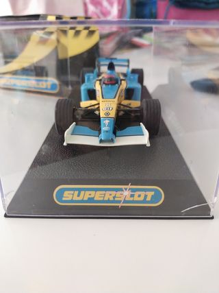 Scalextric Renault F1 Team