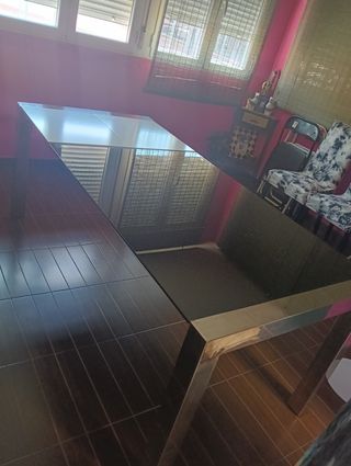 Mesa extensible salón de buena calidad