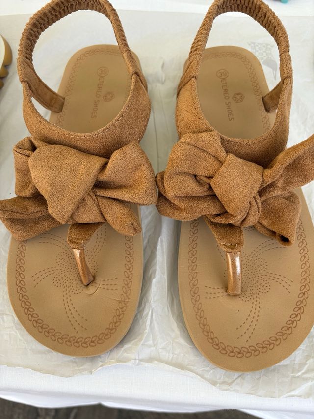 Sandalias Peterlo Shoes marrón