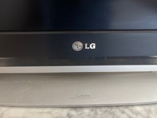 TV LG 20" gris plata - funciona