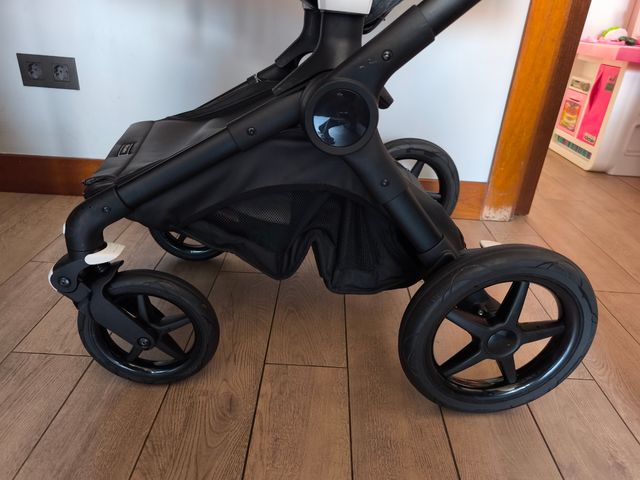 Bugaboo Fox 3 capota rosa