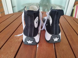 Converse All Star negras plataforma
