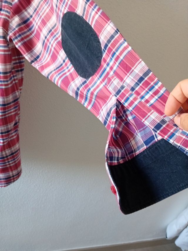 Camisa cuadros roja y azul. Queda muy bonita