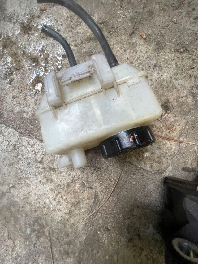 Depósito líquido frenos Smart 451