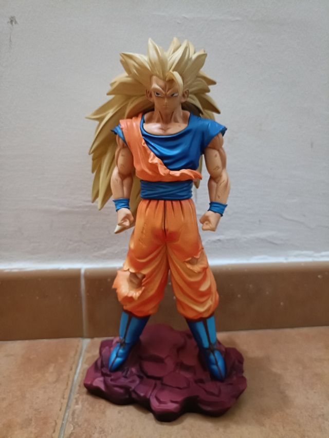 Figura Goku SS3