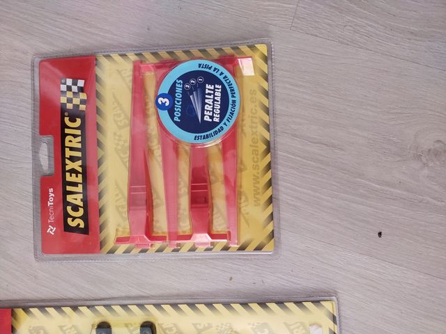 Scalextric: Cruce + 3 Pedal