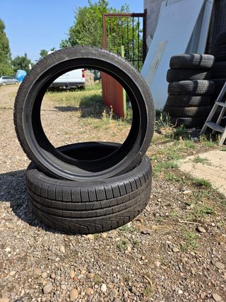 Neumáticos Pirelli 245/35 R20