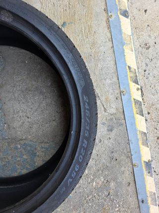 Neumáticos Pirelli 245/35 R20