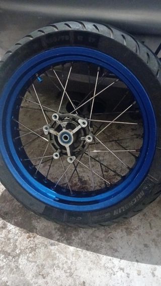 Llantas sm azules anodizadas