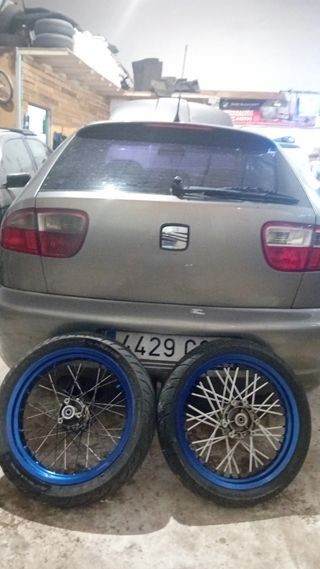 Llantas sm azules anodizadas