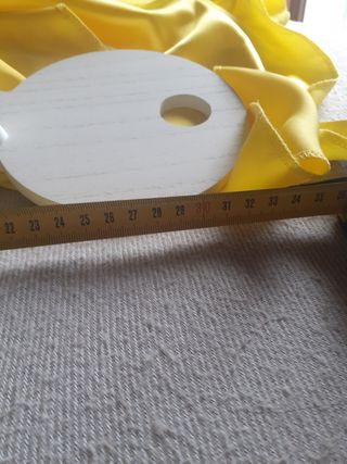 Portachiavi a forma di chiave in legno