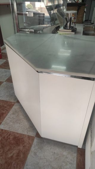 Mueble esquinero mostrador