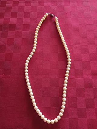 Collana perle vintage beige