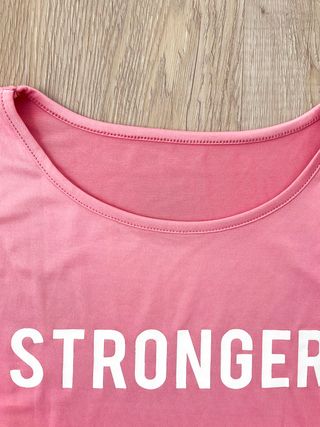 Camiseta Deportiva Fucsia || L-XL (40-42)