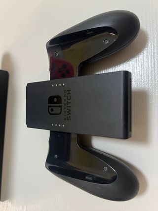 Nintendo Switch roja y azul - Como nueva