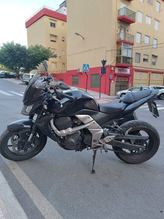 Kawasaki Z 750 - Moto
