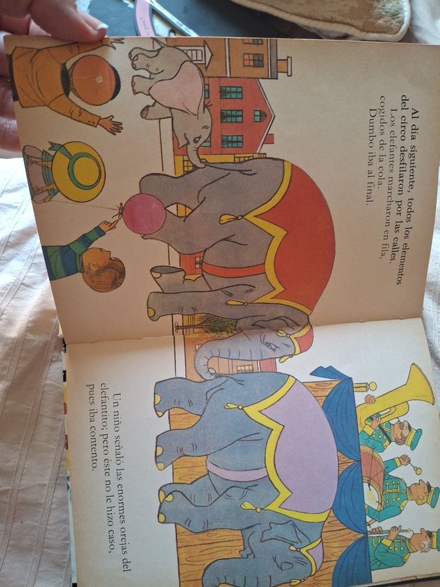 Libro Vintage Disney Dumbo