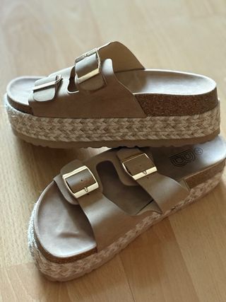 Sandalias plataforma beige mujer nº37. 