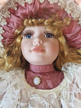 Bambola porcellana vintage