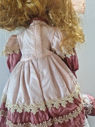 Bambola porcellana vintage