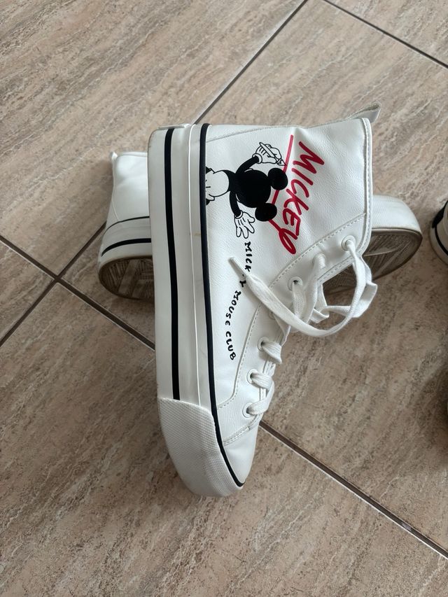 Zapatillas Mickey Mouse Lefties