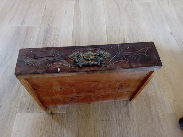 Mueble recibidor antiguo de madera -
urge vender