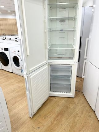 COMBI BOSCH 2MTS NOFROST INOX A++. ENVÍOA CASA 