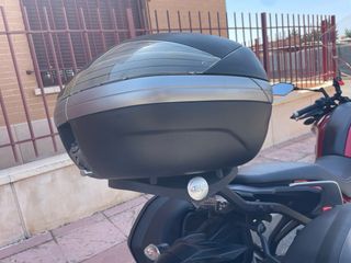 Yamaha mt07  Tracer 700 GT roja