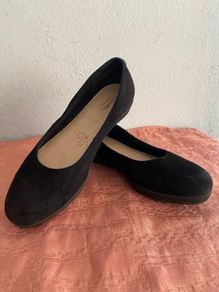 Zapatos Clarks negros talla 41 pequeña