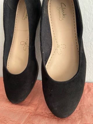 Zapatos Clarks negros talla 41 pequeña