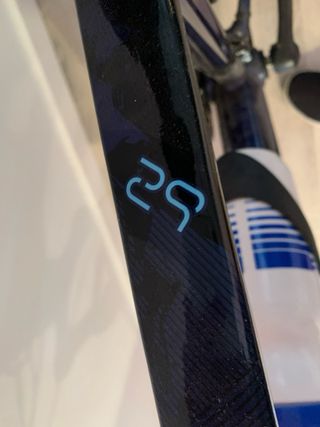Bicicleta montaña BH azul
nueva, usada 2 veces

