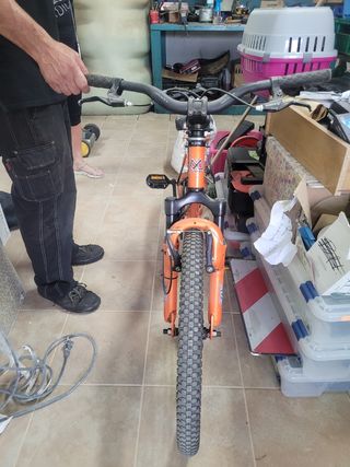 BMX Monty - Bicicleta Naranja