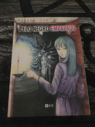 Pelo negro empapado