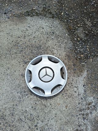 Cuatro Tapacubos Mercedes-Benz