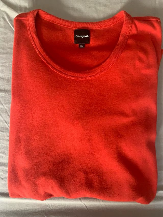 Camiseta Desigual roja XL