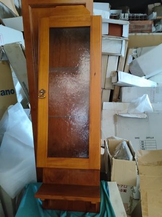 Vitrina madera clásica 30x100x15