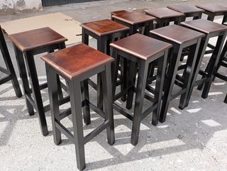 Taburetes altos de madera (minimo 6uds)