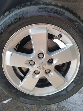 Juego de 4 llantas Peugeot 407 16"