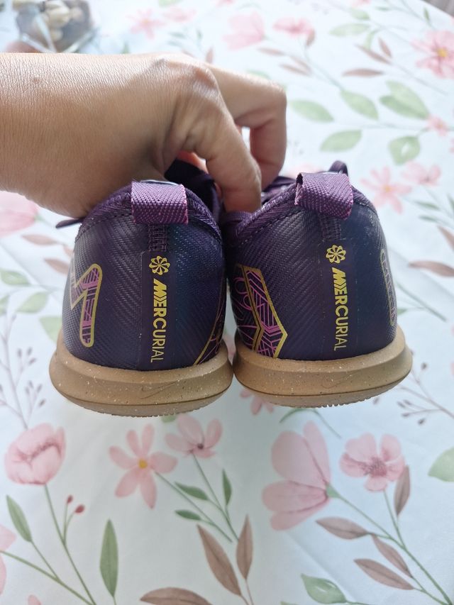 Botas Nike Mbappé Fútbol - Púrpura