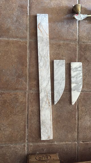 Mobili da bagno antichi con lavabo