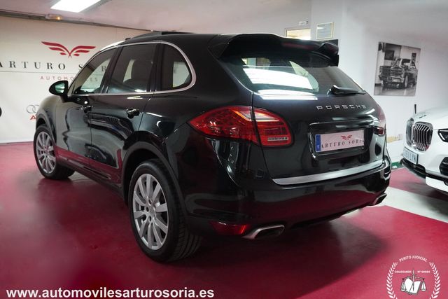 Porsche Cayenne 2012